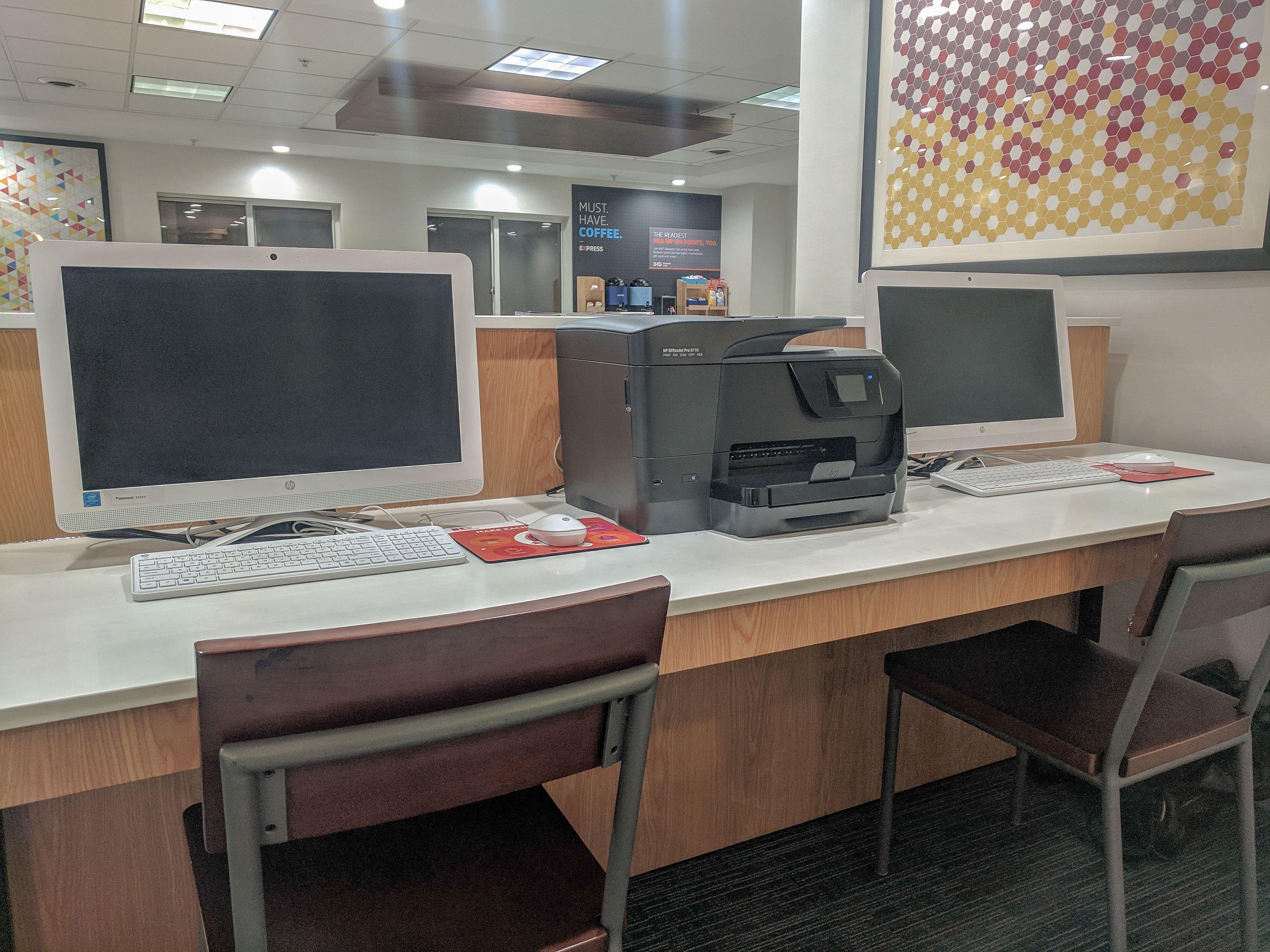 Holiday Inn Express Fort Wayne - East - New Haven By Ihg Екстериор снимка