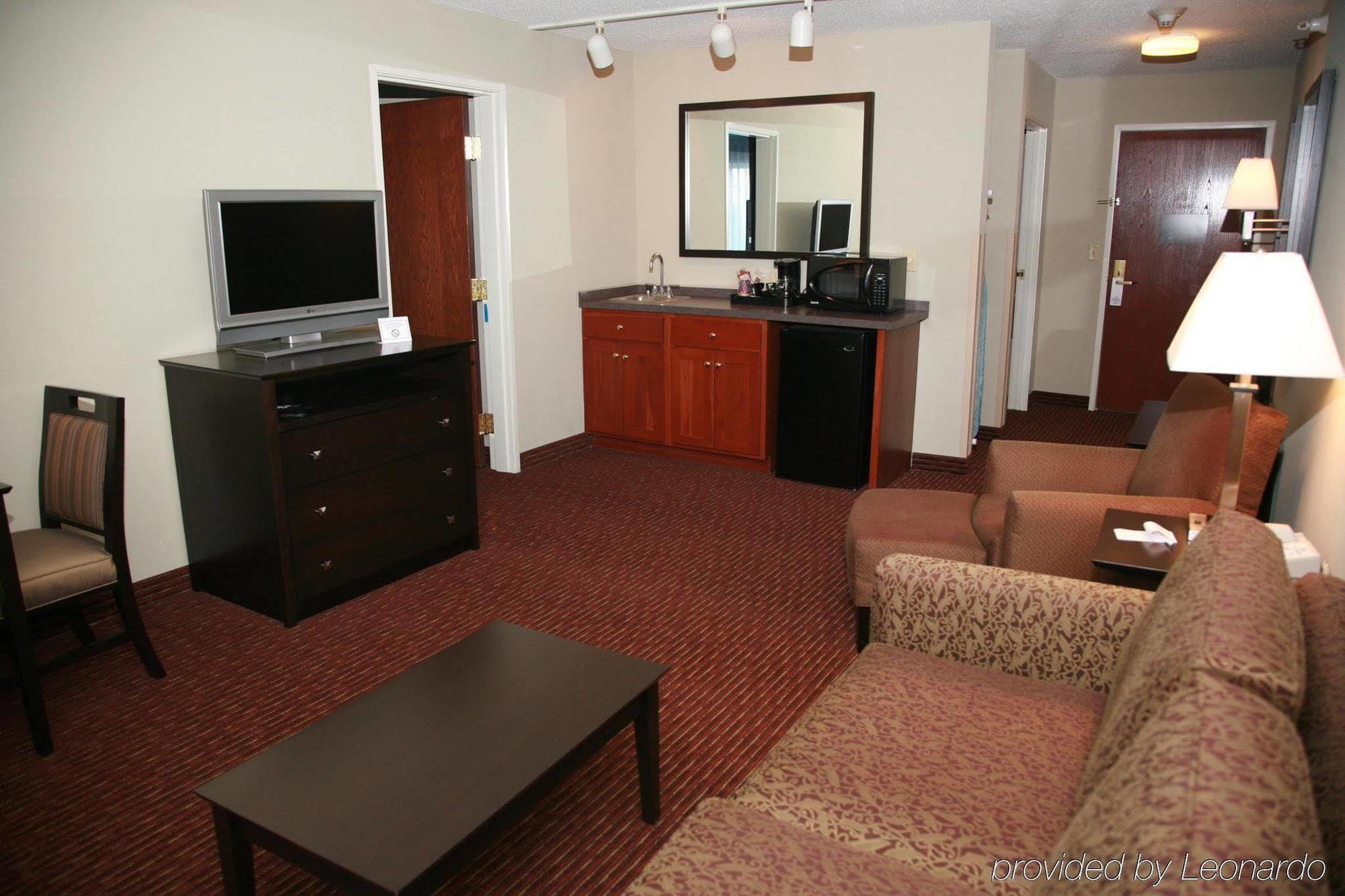 Holiday Inn Express Fort Wayne - East - New Haven By Ihg Стая снимка