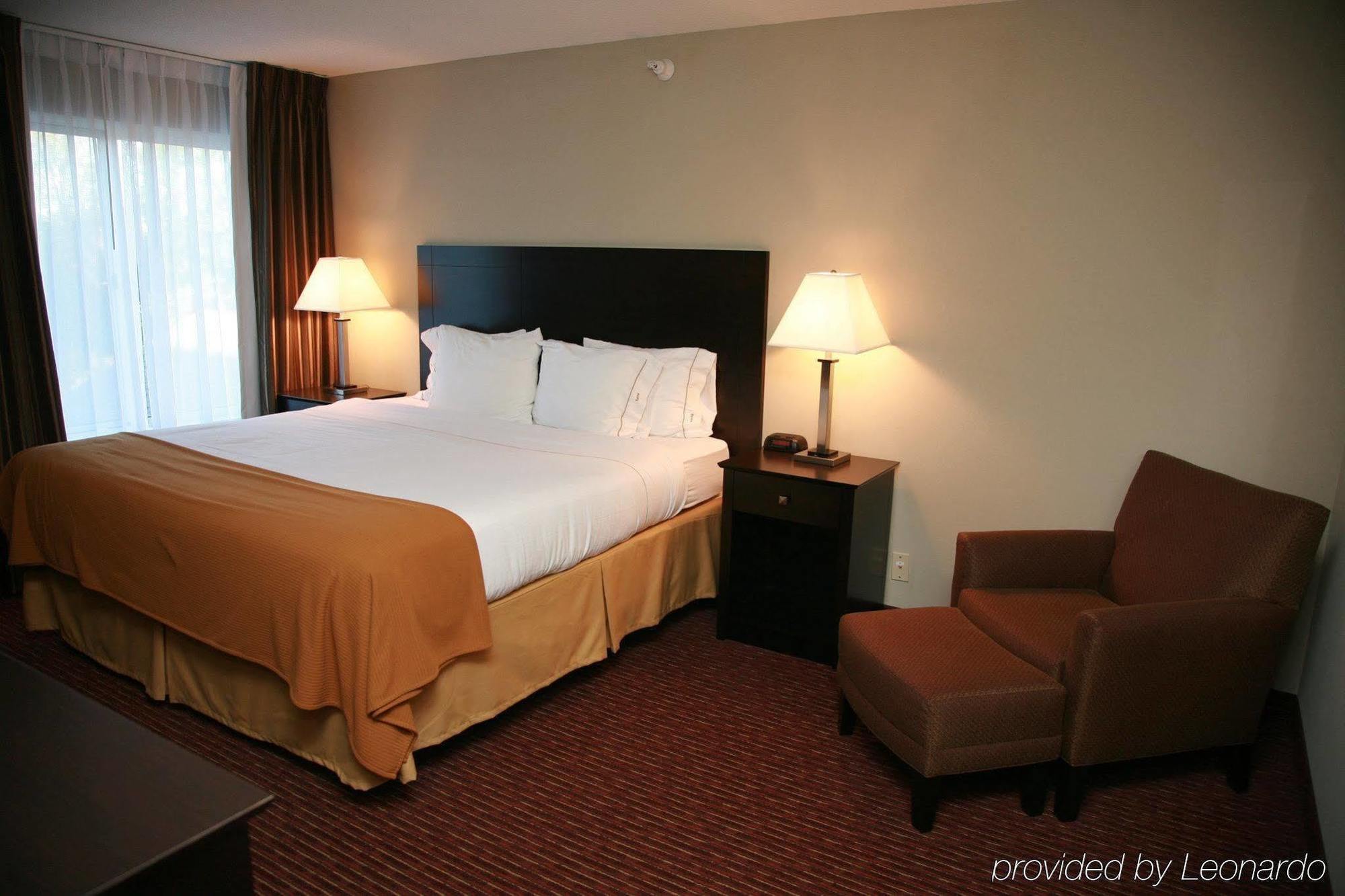 Holiday Inn Express Fort Wayne - East - New Haven By Ihg Екстериор снимка